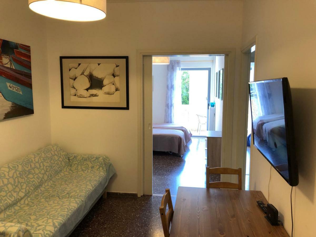 Metaxourgio two bedroom 55m2 apartment Atenas Exterior foto